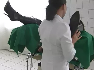 અદભૂત એશિયન સેકસી વીડીયો આપોને ચિક સ્ટોકિંગમાં તેલયુક્ત થઈ જાય છે