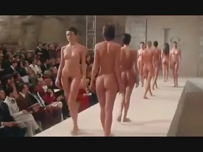 ચશ્મા સાથે હોટ ગર્લફ્રેન્ડને સેકસી વીડીયો સેકસી ચોદવી