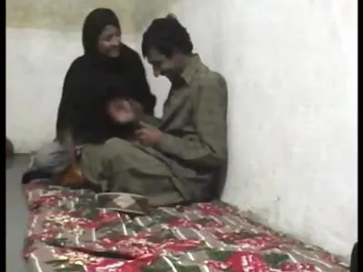 ઉત્તેજક કાળા ચિક સેકસી વીડીયો એમપી ફોર પીટાઈ