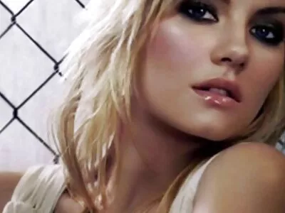 એશિયન ચિક જાણે છે કે કેવી રીતે મજા સેકસી બીપી વીડીયો સેકસી બીપી વીડીયો કરવી