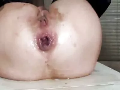 બીચ પર પુખ્ત વયની એચડી સેકસ વીડીયો રમતો રમે છે