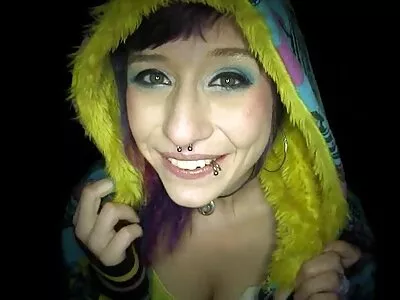 વોય્યુર કેમ સામે સેકસી વીડીયો હિન્દી કપડાં બદલવા