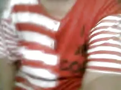 હોટ એચડી વીડીયો સેકસી બચ્ચા ચીસો પાડે છે કારણ કે તે assfucked છે