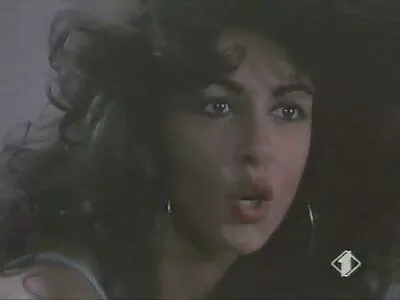 માસ્ક કરેલી છોકરી એચડી સેકસ વીડીયો માત્ર સખત મહેનત કરવા માંગે છે