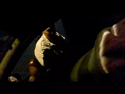 છોકરીના સેકસી વીડીયો બતાવો ભૂખ્યા મો mouthામાં સળિયાની જરૂર છે