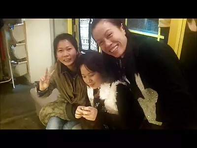 બસ્ટી વીડીયો સેકસી ડેમ સાથે રમતો