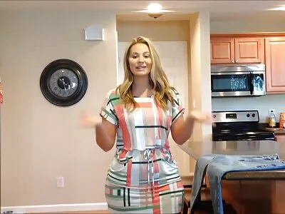 એક લુચ્ચું વીડીયો સેકસી ટીન પ્રિયતમનો અપસ્કર્ટ વિડીયો