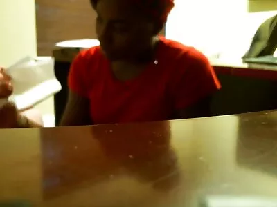 સુંદર boobs સાથે વીડીયો સેકસી શ્યામા fucked