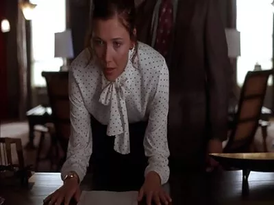 કૂતરી ફિલ્મીંગ કરી રહી છે સેકસી વીડીયો ભેજો કે હું તેને કેવી રીતે વાહિયાત કરું છું